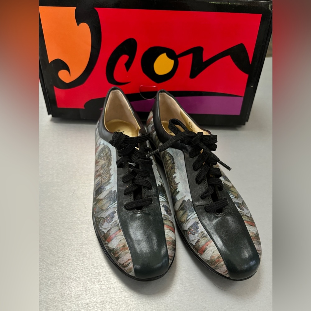 Icon Museum At Lehavre Sneaker 6 ( runs narrow)